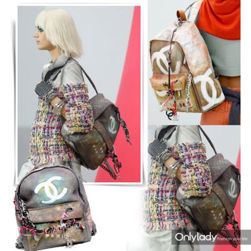 Chanel涂鸦双肩包掀最炫Backpack风潮