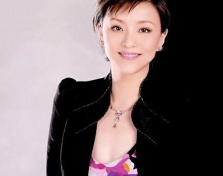 郭敬明身高_郭敬明一年收入(3)