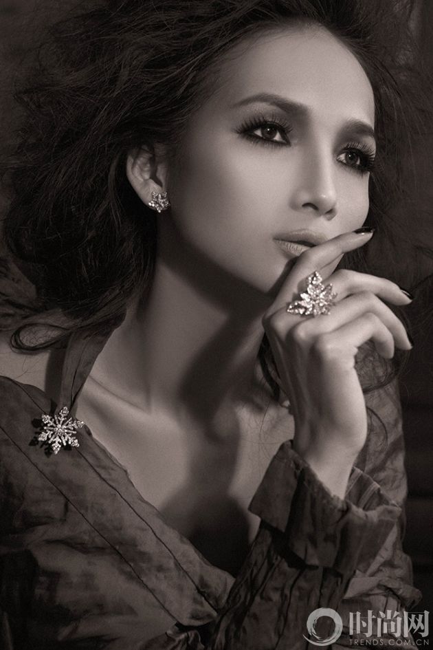 jewels-&-flowers