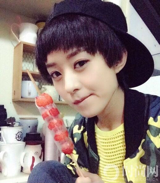 女明星们戴假短发 爱怎么美怎么美 - 时尚网 | 国