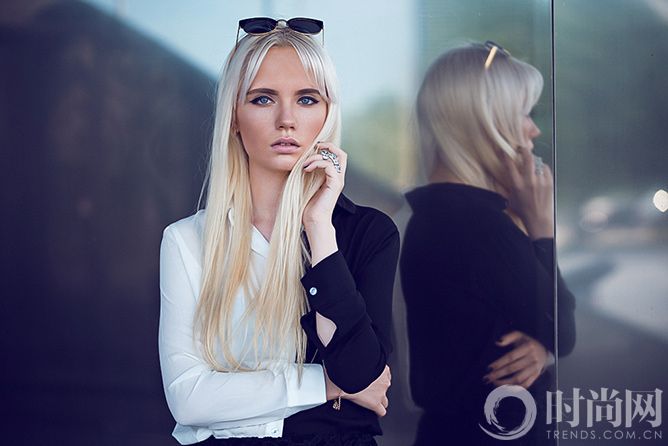 性感职业装穿出女人味 - 时尚网 | 国际化时尚媒