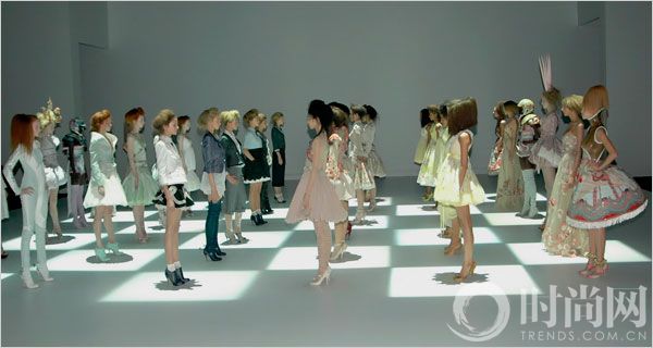 Alexander McQueen RTW spring 2005