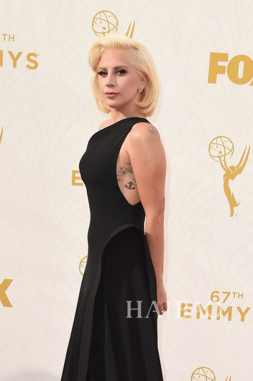 67届艾美奖女星妆发