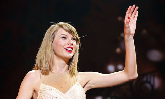 Taylor-Swift-in-concert-014_副本