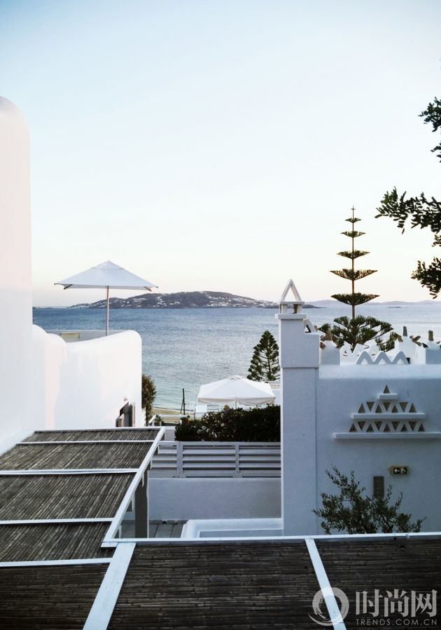 mykonos36.jpg_effected