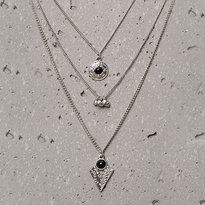 Bershka-黑石蛋白石项链