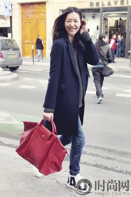 LiuWen_Red_IMG_2993