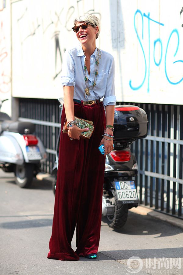 classic-button-down-wide-leg-pants-get-brightened-up