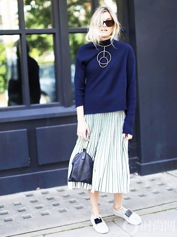 our-2015-best-dressed-blogger-list-1562238-1448329073.600x0c