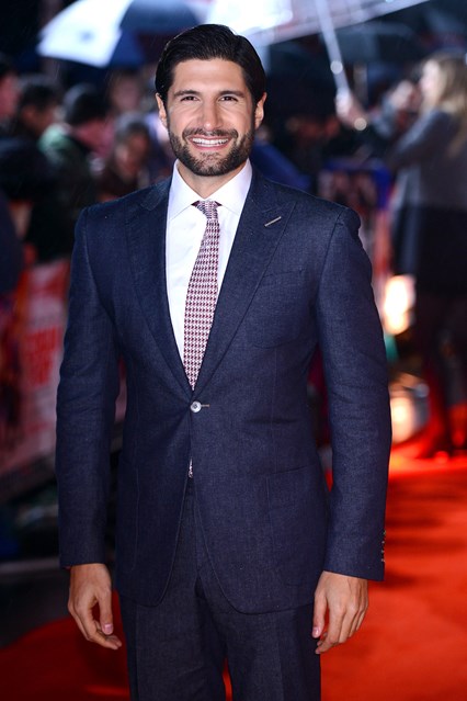 Kayvan-Novak-Glamour-25Jan15-getty_b_426x639