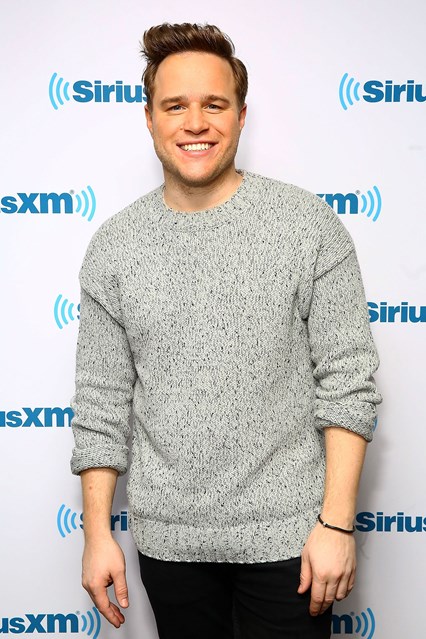 Olly-Murs-Glamour-25Jan15-getty_b_426x639