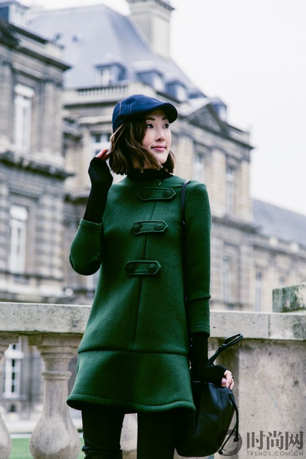 chriselle_lim_green_coat_paris_luxemberg-4-2