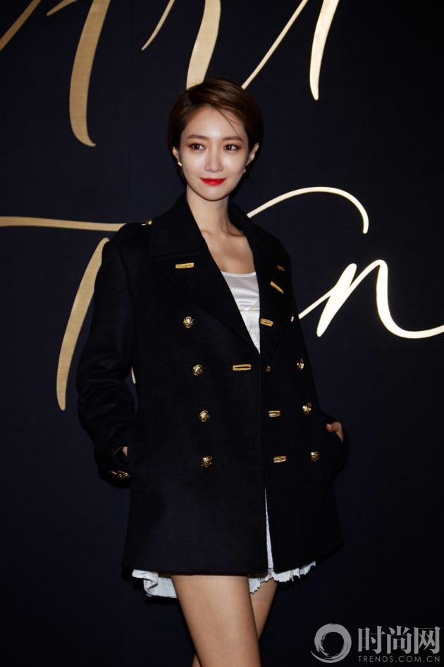 Go Joon Hee wearing Burberry at Art of the Trench Seoul 2016 event, 3 March 2016_002