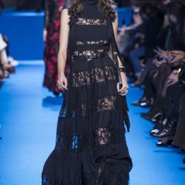 截至上周末，我最爱的巴黎时装周的 7 套 LOOK