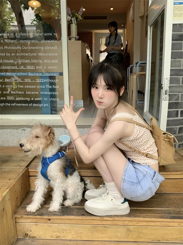 23